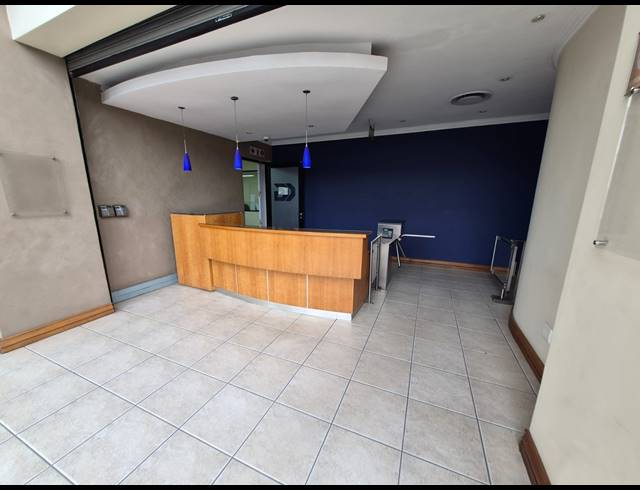 1,064M² OFFICE TO LET IN HERIOTDALE